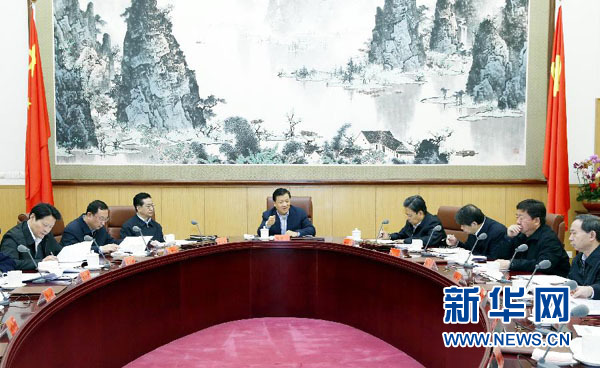 12��15�գ��й��������ξֳ�ί�������h��Ⱥ��·��������(sh��)�`���(d��ng)�I(l��ng)��(d��o)С�M�M�L����ɽ�ڱ����������_�����h��Ⱥ��·��������(sh��)�`���(d��ng)�I(l��ng)��(d��o)С�M�����Ε�(hu��)�h�����A��ӛ�߾��i�z