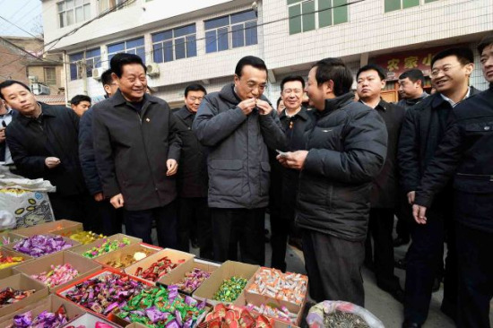 27�����磬��ˏ�(qi��ng)��(l��i)������Ѯ�(y��ng)С���(zh��n)���Q(m��o)�Ј�(ch��ng)���D/���A