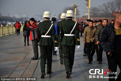 2014��3��2����2014��ȫ���ɕ������ڱ������_��������(d��ng)�����������찲�T�V�������ο��������侯������ӏ�(qi��ng)Ѳ߉�������������D���侯�ٱ����찲�T�V������Ѳ߉��