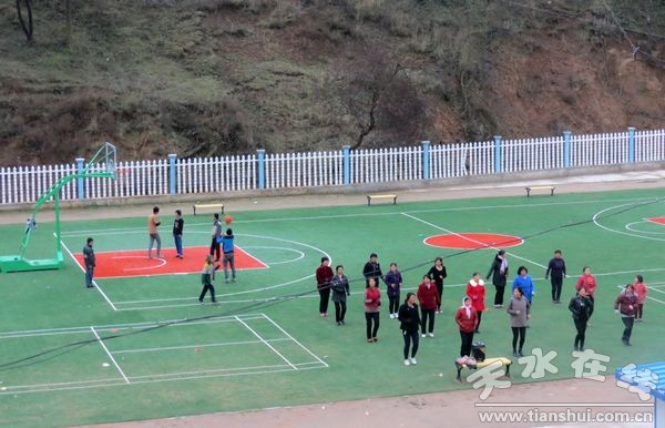 松樹(shù)鄉(xiāng)文化體育健身2.jpg