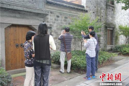 �D�������������f������������