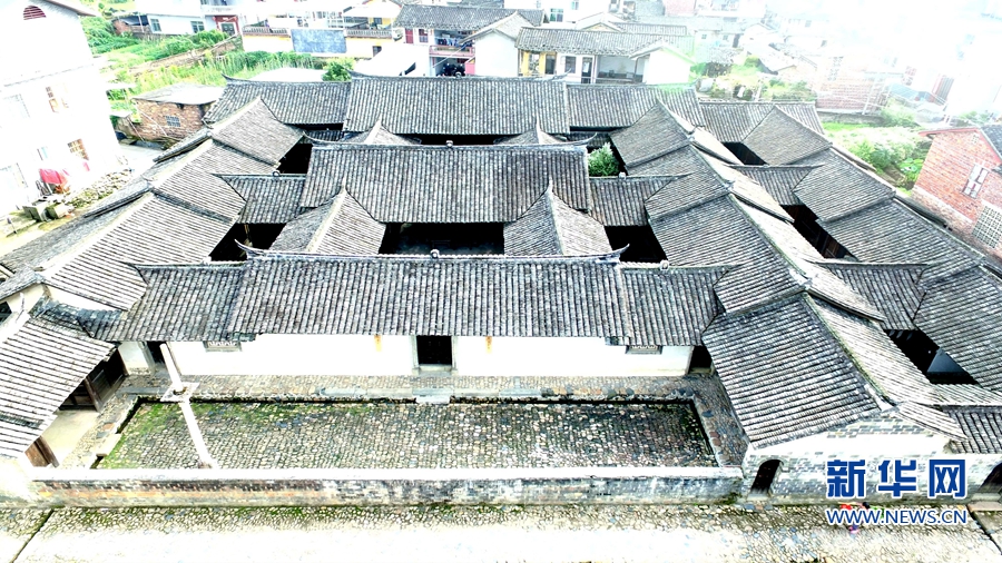 �����Ϻ������(zh��n)��һ��һ�����L(f��ng)�� ���ƴ�����ƴ���